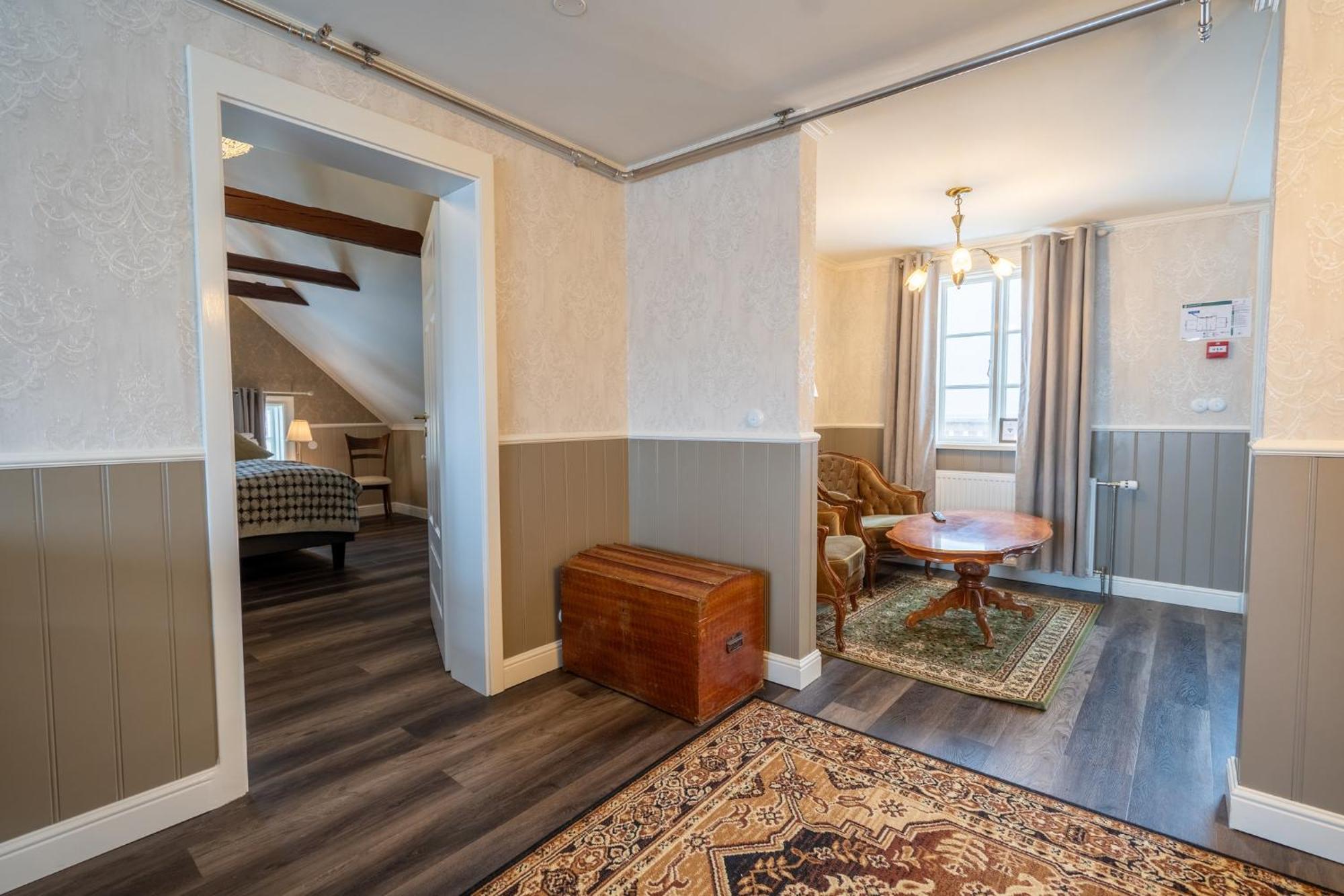 בלונדואוס Hotel Bloenduos מראה חיצוני תמונה